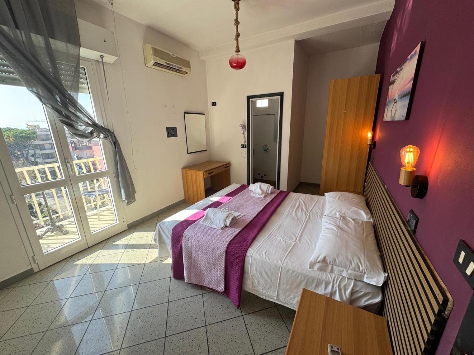 Hotel New Liston Rimini Bagian luar foto